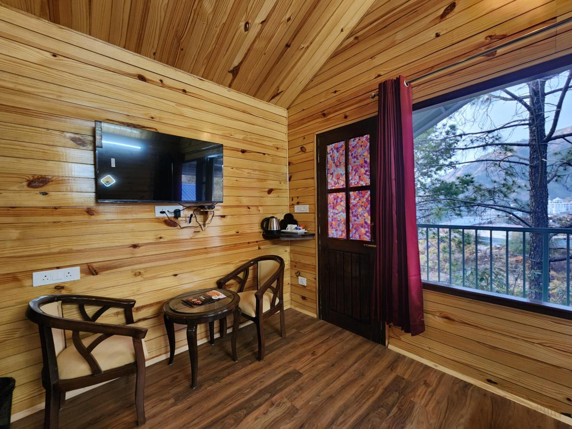 Aranya Resorts Kandaghat Exterior photo