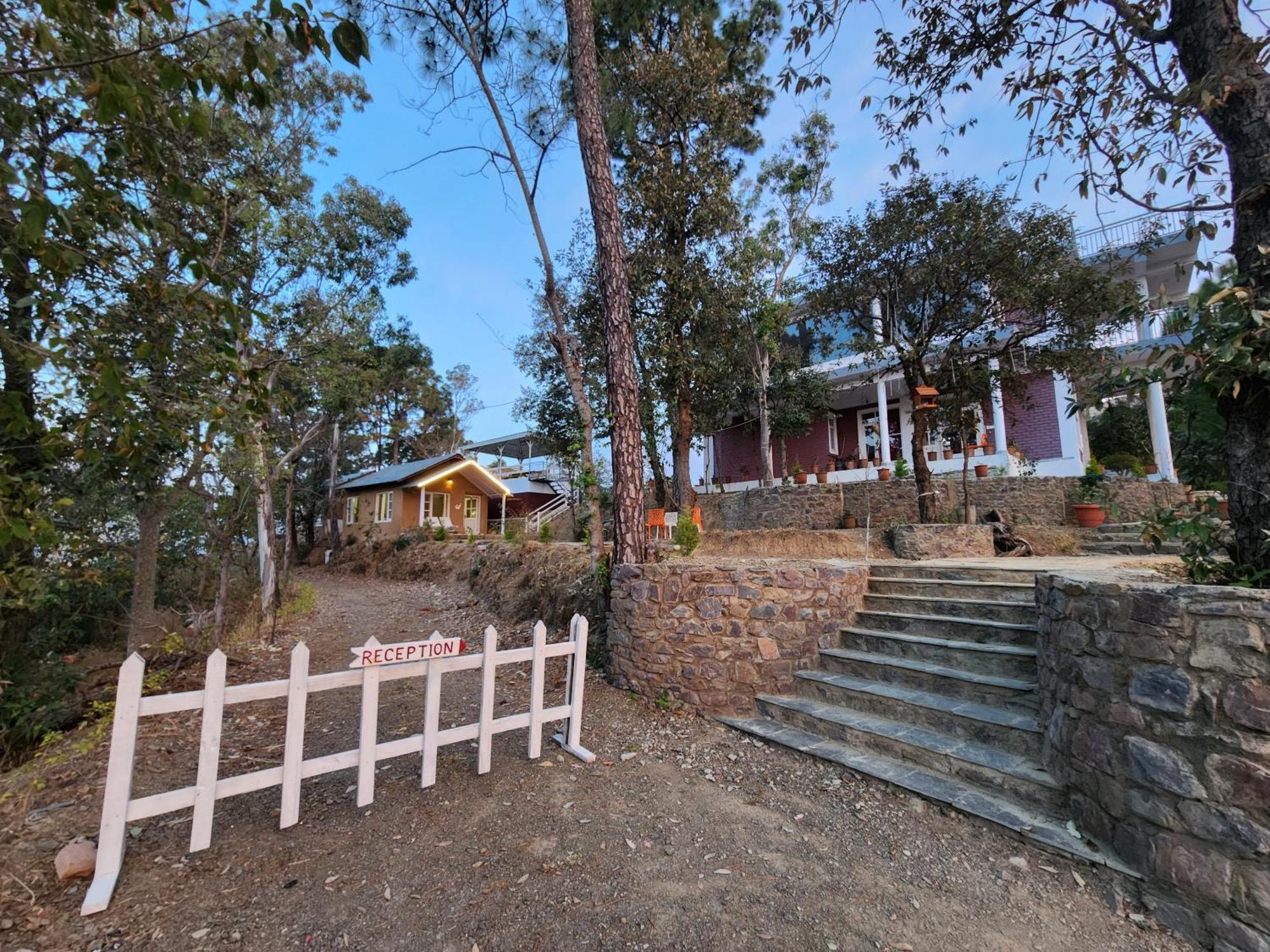 Aranya Resorts Kandaghat Exterior photo