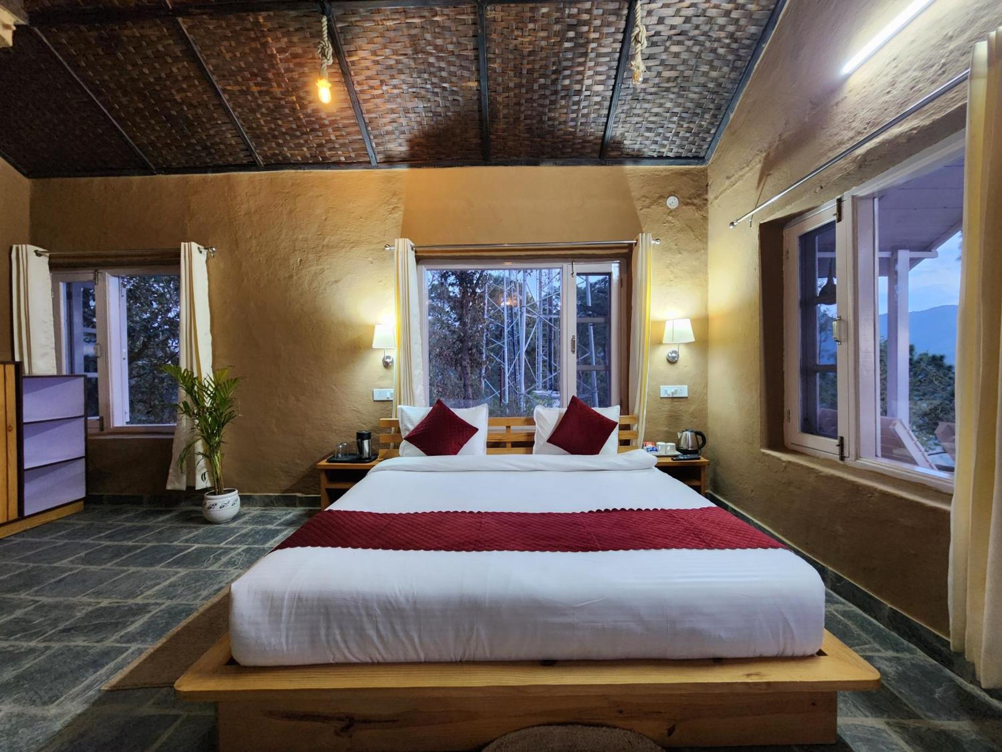 Aranya Resorts Kandaghat Exterior photo