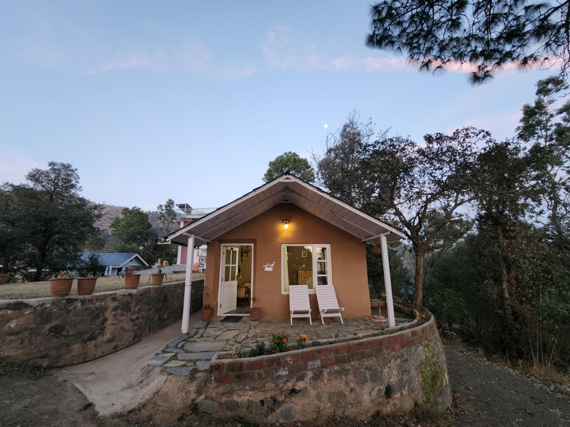 Aranya Resorts Kandaghat Exterior photo