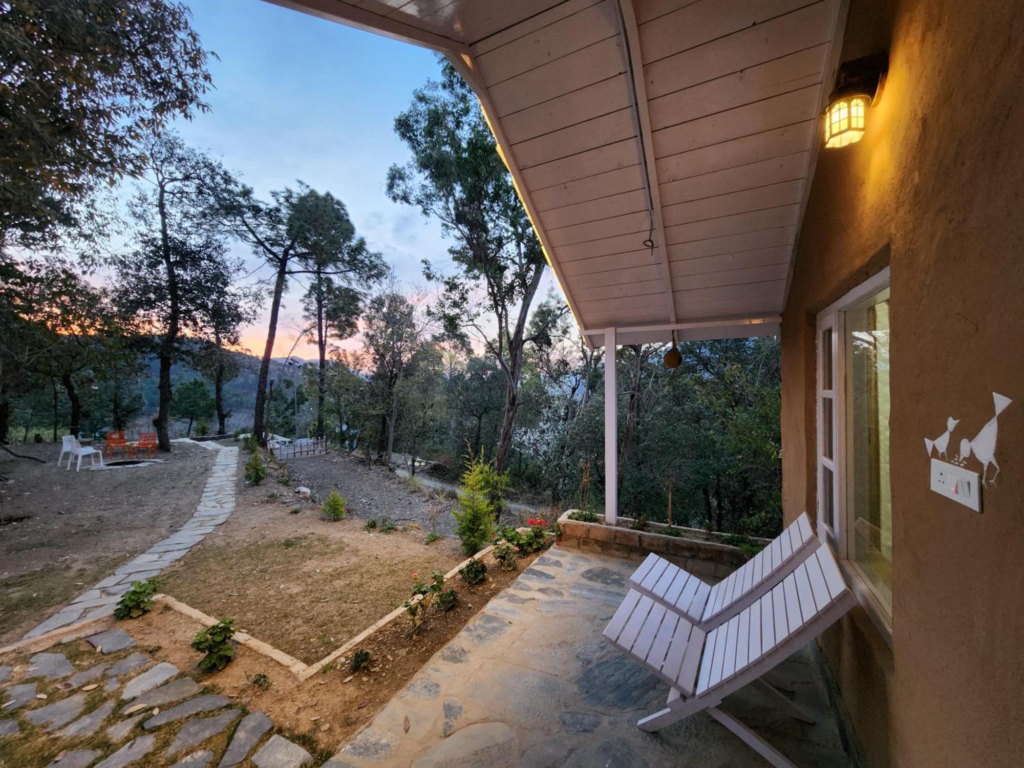 Aranya Resorts Kandaghat Exterior photo
