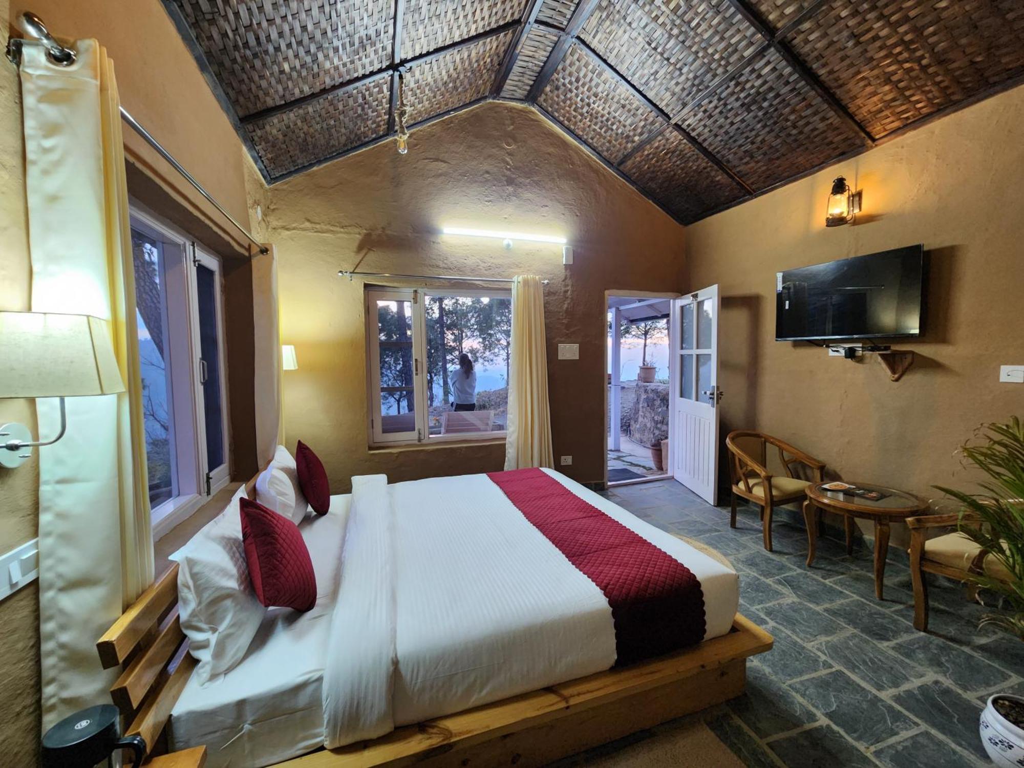 Aranya Resorts Kandaghat Exterior photo