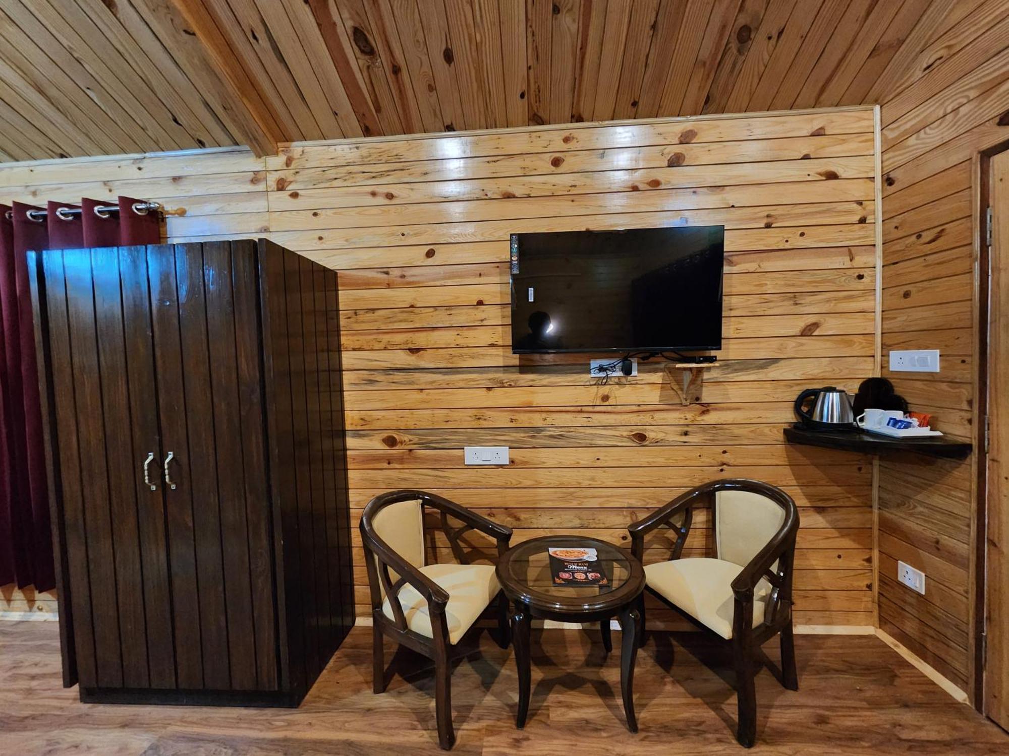 Aranya Resorts Kandaghat Exterior photo