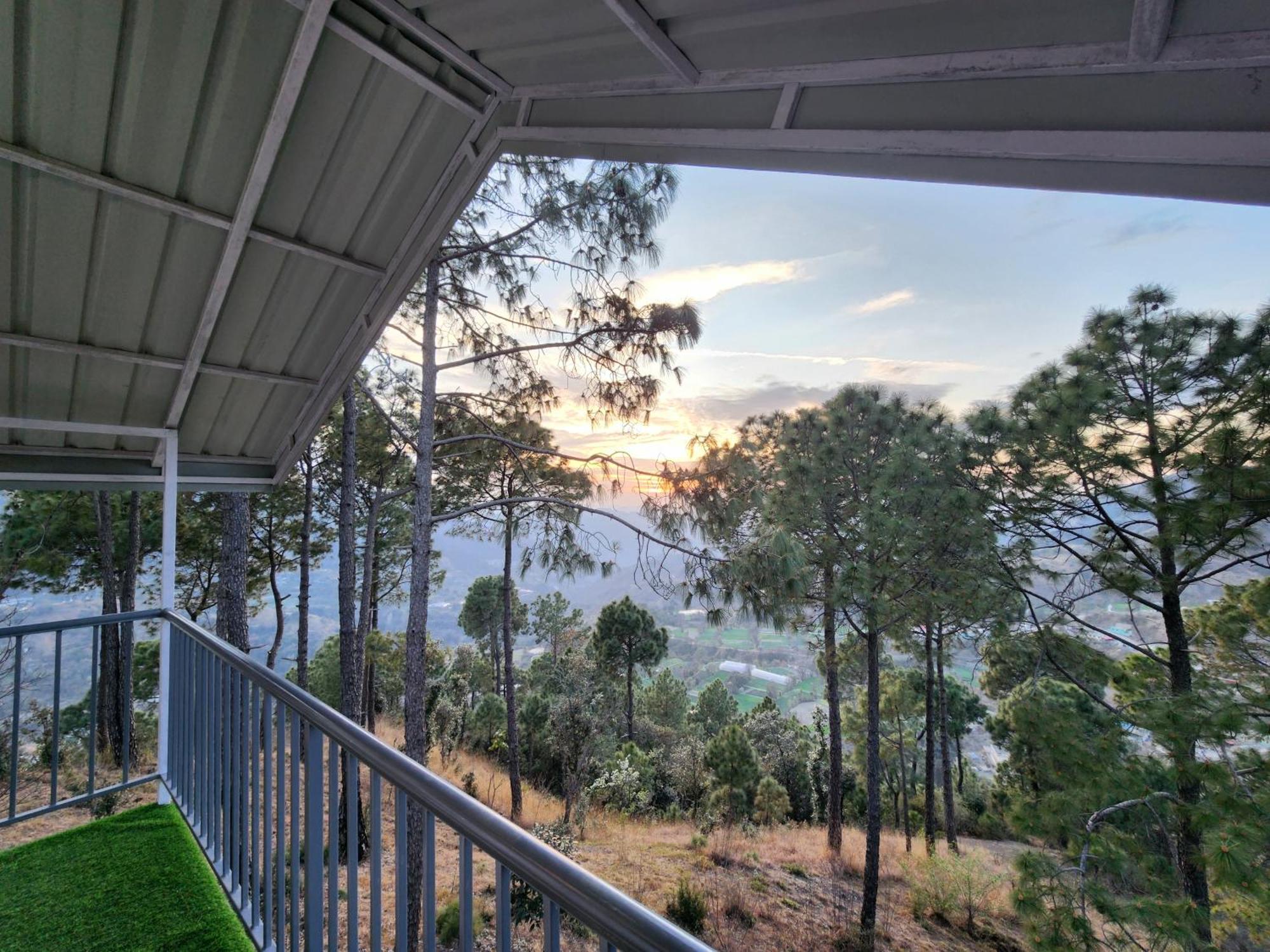 Aranya Resorts Kandaghat Exterior photo